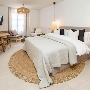 Seaclub Suites By Roomservices , Estepona Spain